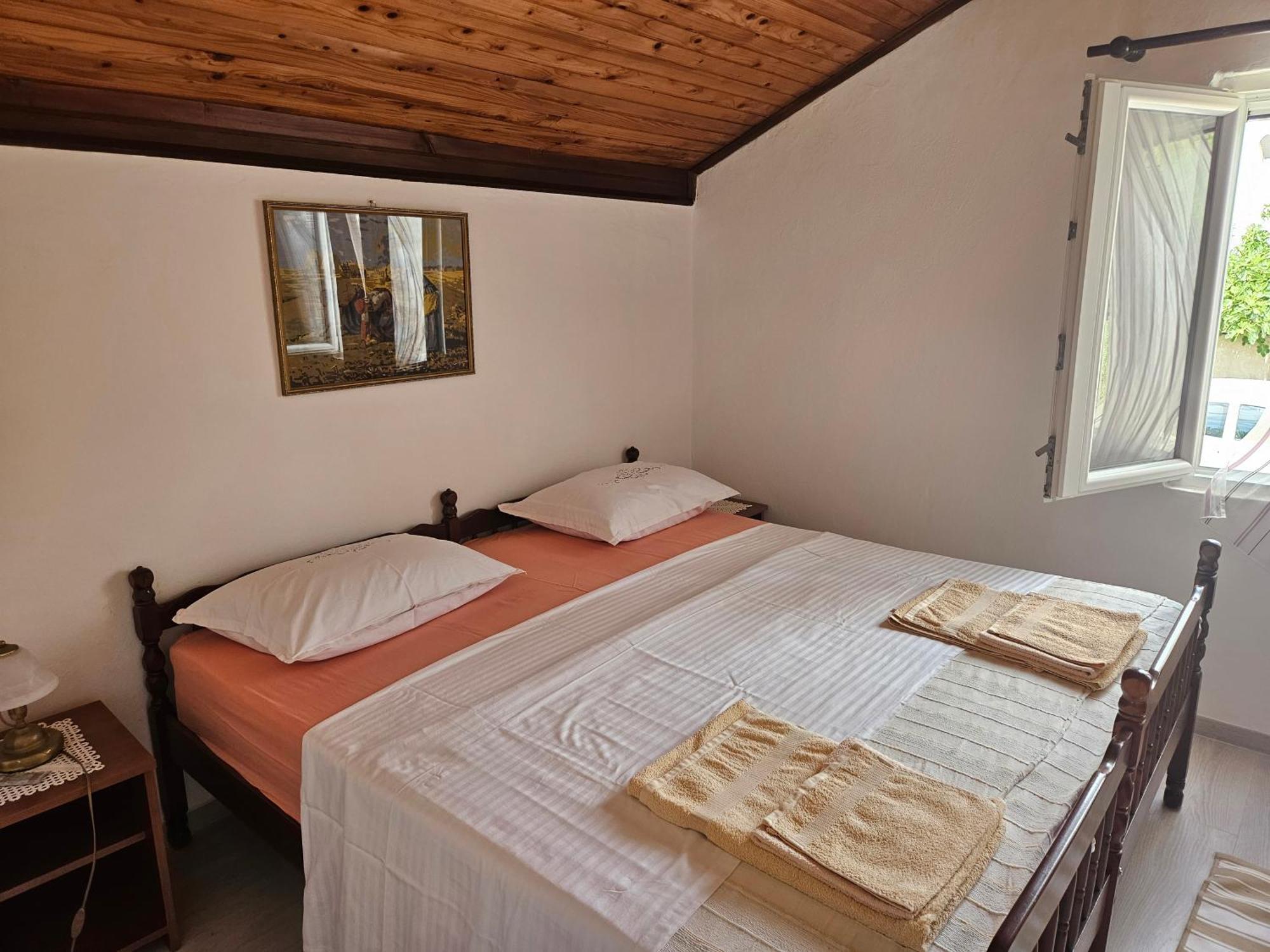 Apartment Zdenka Dinjiska Bagian luar foto